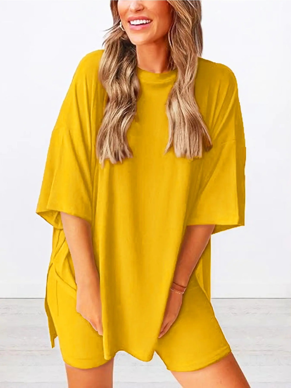 Women's Solid Color T-Shirt and Tight Shorts Set, Casual Summer Comfort Round Neck Sleepwear Loungewear, Pocket Design, Outdoor Wear, Lounge Clothes