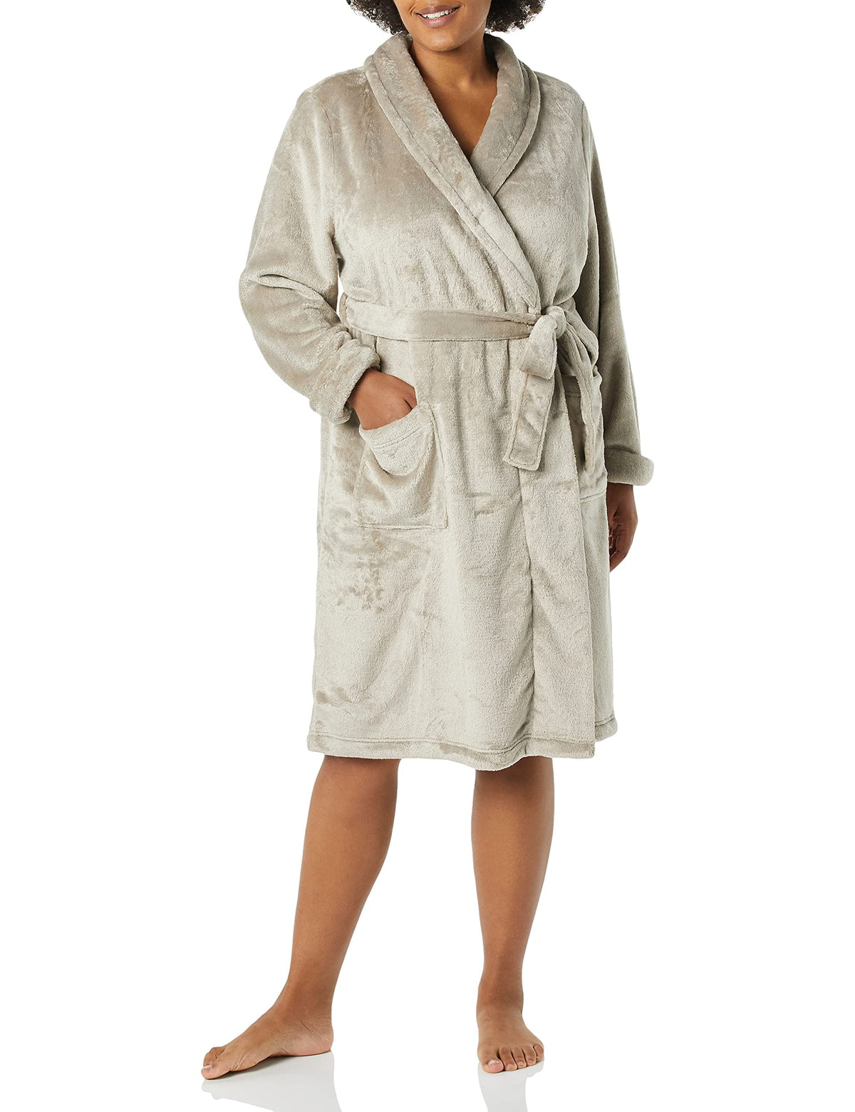 Amazon Essentials Women's Mid-Length Plush Bath Robe, Loungewear (Available in Plus Size)