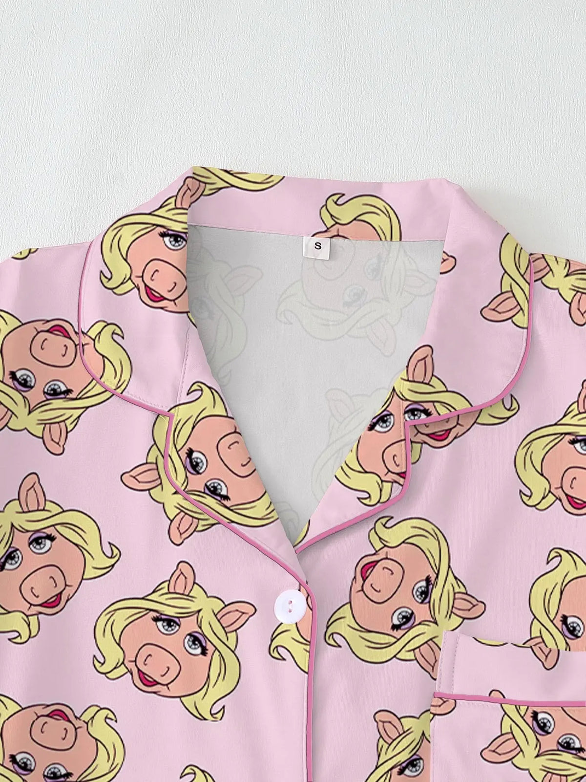 Women's Cute Pink Pig Character Print Pajama Set, Short Sleeve Button Down 2-Piece Loungewear, Pajama Lounge Sets, Adorable Cartoon Pig Sleepwear with Pink Trim,Perfect for Summer Nights & Sleepovers, Lounge Pjs Set