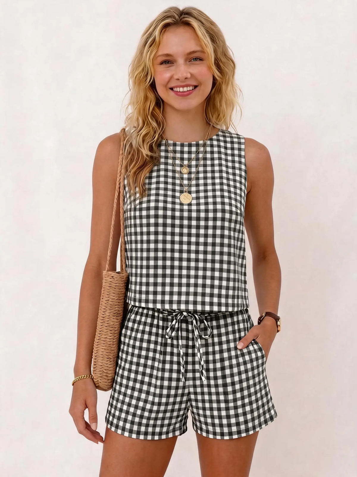 IDEALSANXUN Women's 2-Piece Casual Fashion Set - Sleeveless Round Neck (Crew Neck) Ribbed Gingham Knit Top & Above-the-Knee Shorts, Spring Summer Womenswear Clothing Set