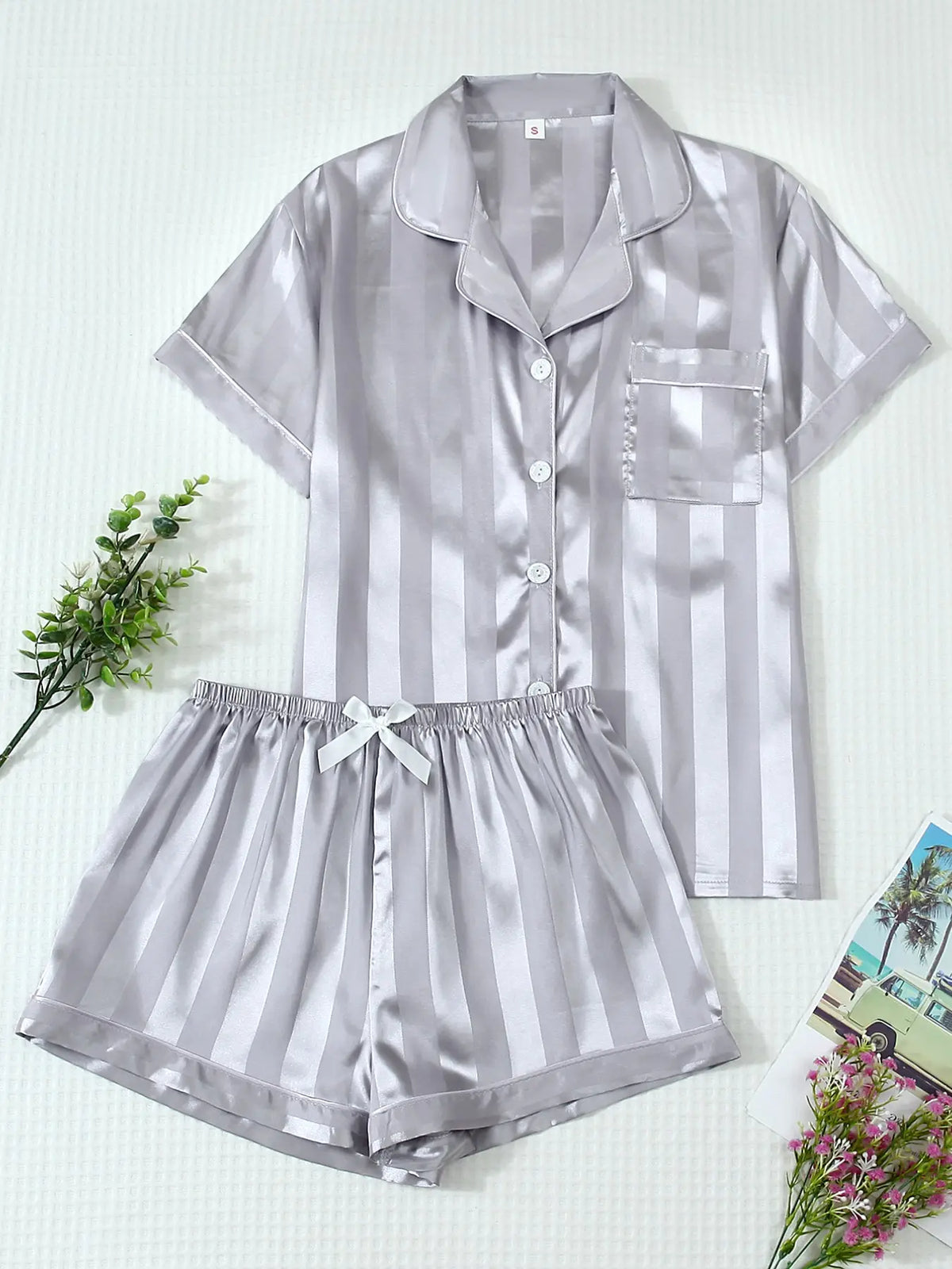 Women's 2-Piece Satin Pajama Set, Striped Collared Short Sleeve Top with Pockets, Bow Shorts, Loungewear Shorts Sets, Casual Home Wear, Fitted Style, Loungewear, Loungewear Outfit, Homewear, Nightwear, Pjs, Pyjamas
