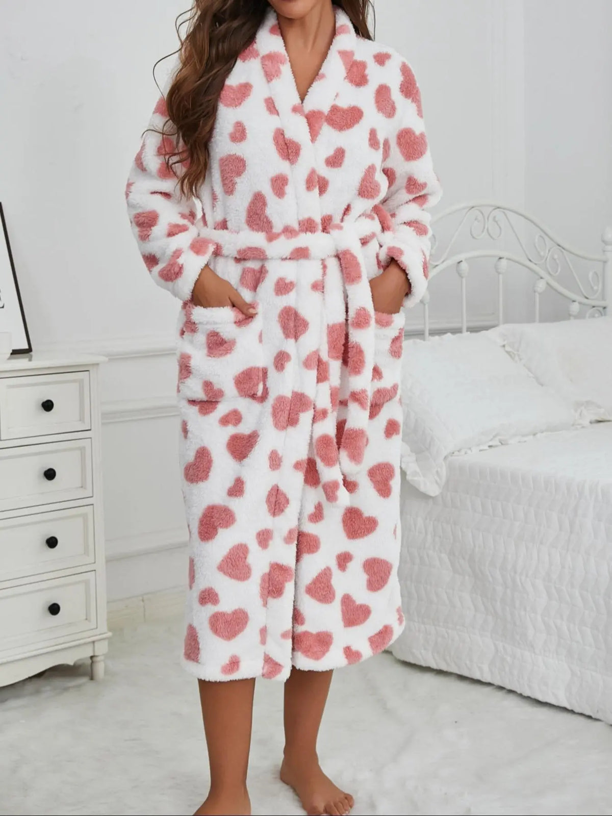 Women's Heart Print Belted Pocket Lounge Bathrobe with Belt, Casual Long Sleeve V Neck Warm Robe, Ladies Sleepwear for Fall & Winter, Loungewear, Night Gown, Womenswear, Homewear