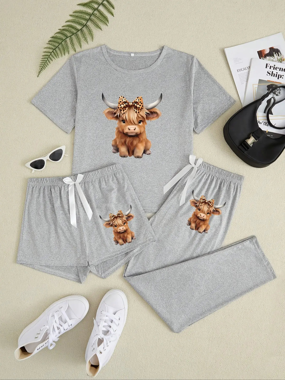 Cartoon Highland Cow Print Women's Pajama Sets, Casual Pajamas Set, Casual Comfy Pajama, Matching Pyjamas, Casual All Seasons Nightwear, Fitted Knitted Fabric Sleepwear & Loungewear