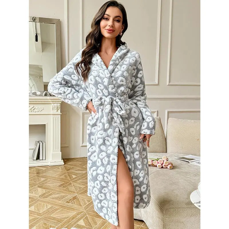 Women's Winter Fleece Thickened Long Sleepwear Bathrobe