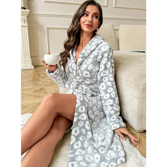Women's Winter Fleece Thickened Long Sleepwear Bathrobe