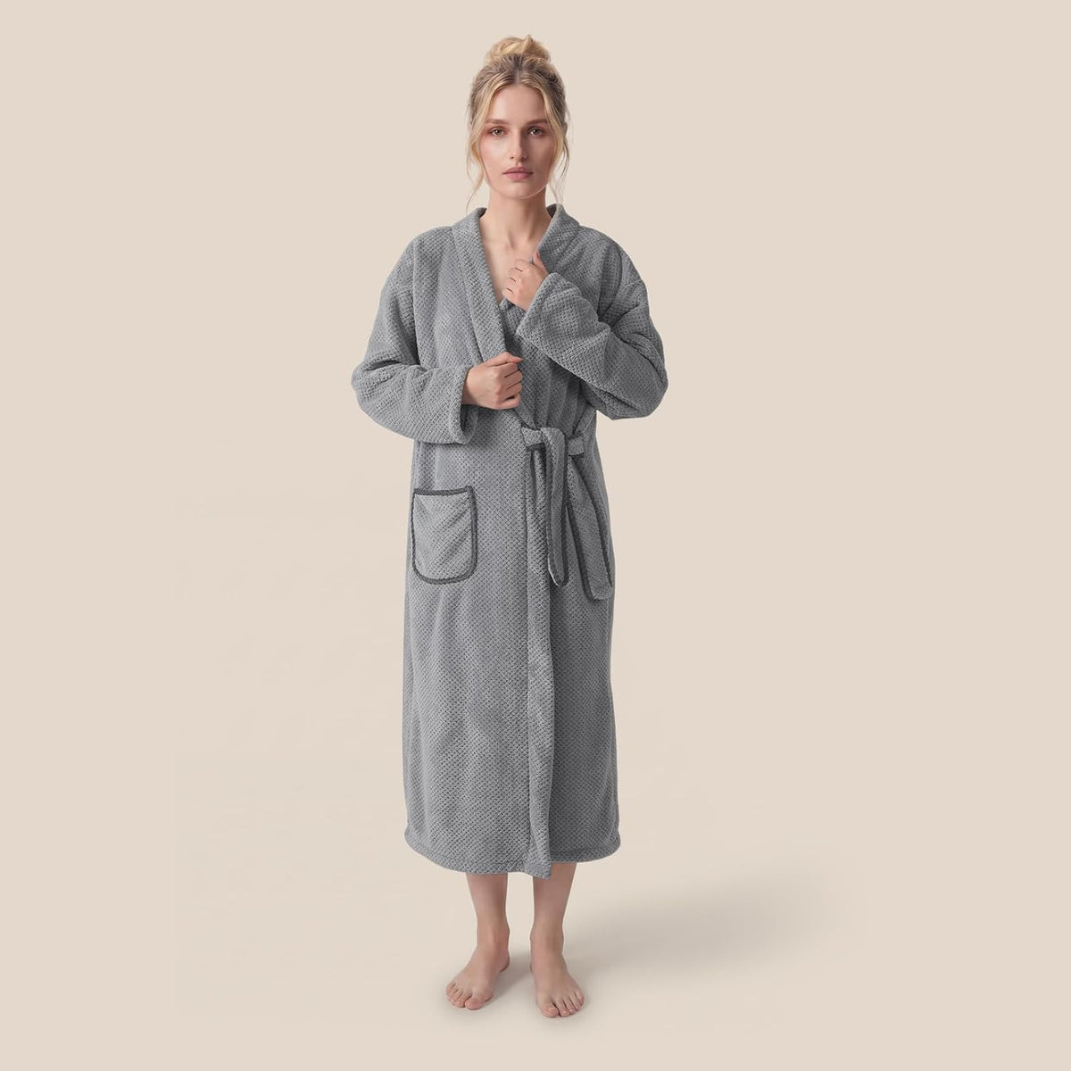 REDKISS Premium Womens Robe, Microfiber Long Bath Robe for Women, Lightweight Soft Women's Bathrobe