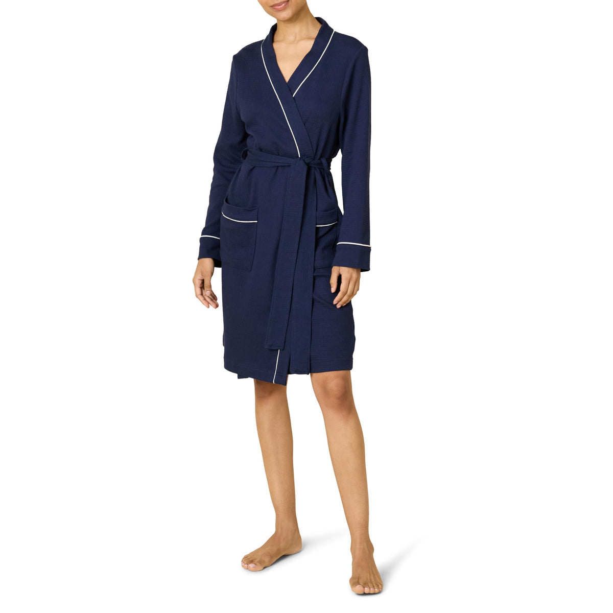 Amazon Essentials Women's Lightweight Waffle Bath Robe (Available in Plus Size)