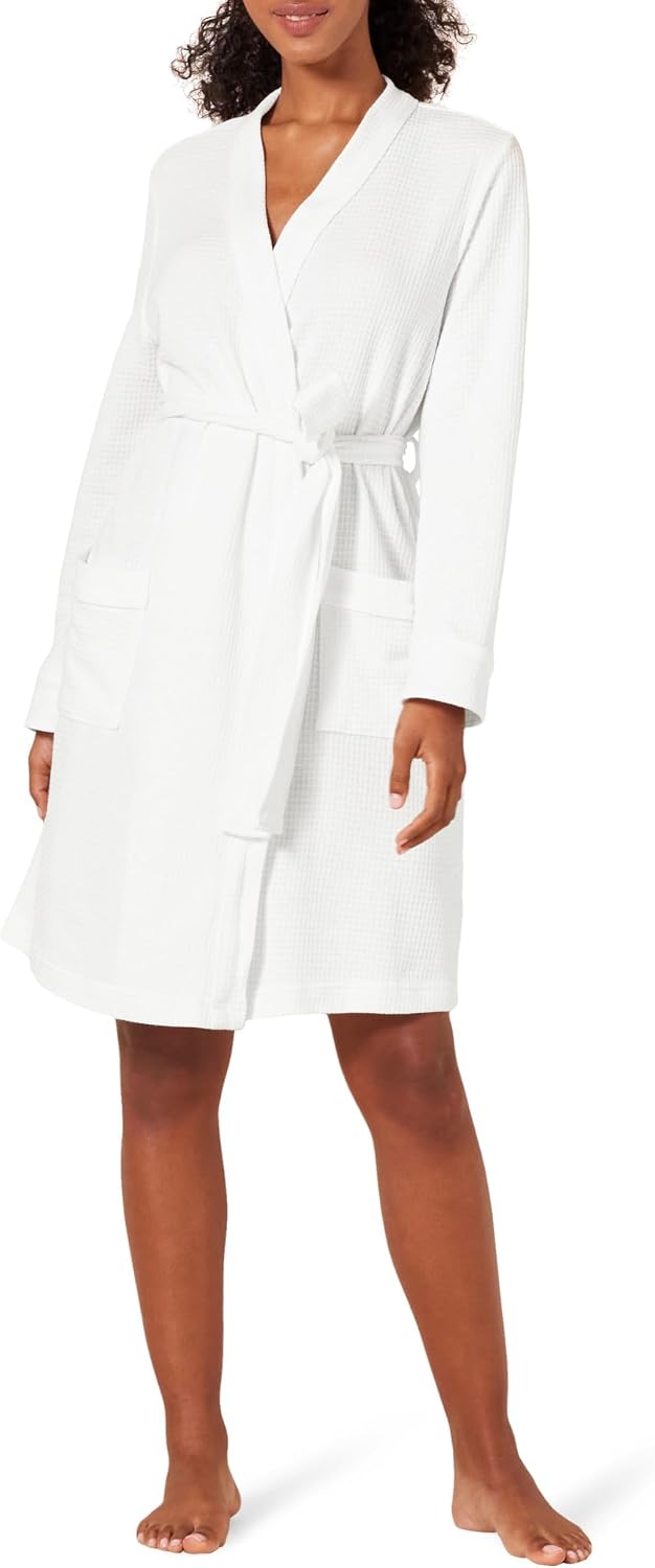Amazon Essentials Women's Lightweight Waffle Bath Robe (Available in Plus Size)