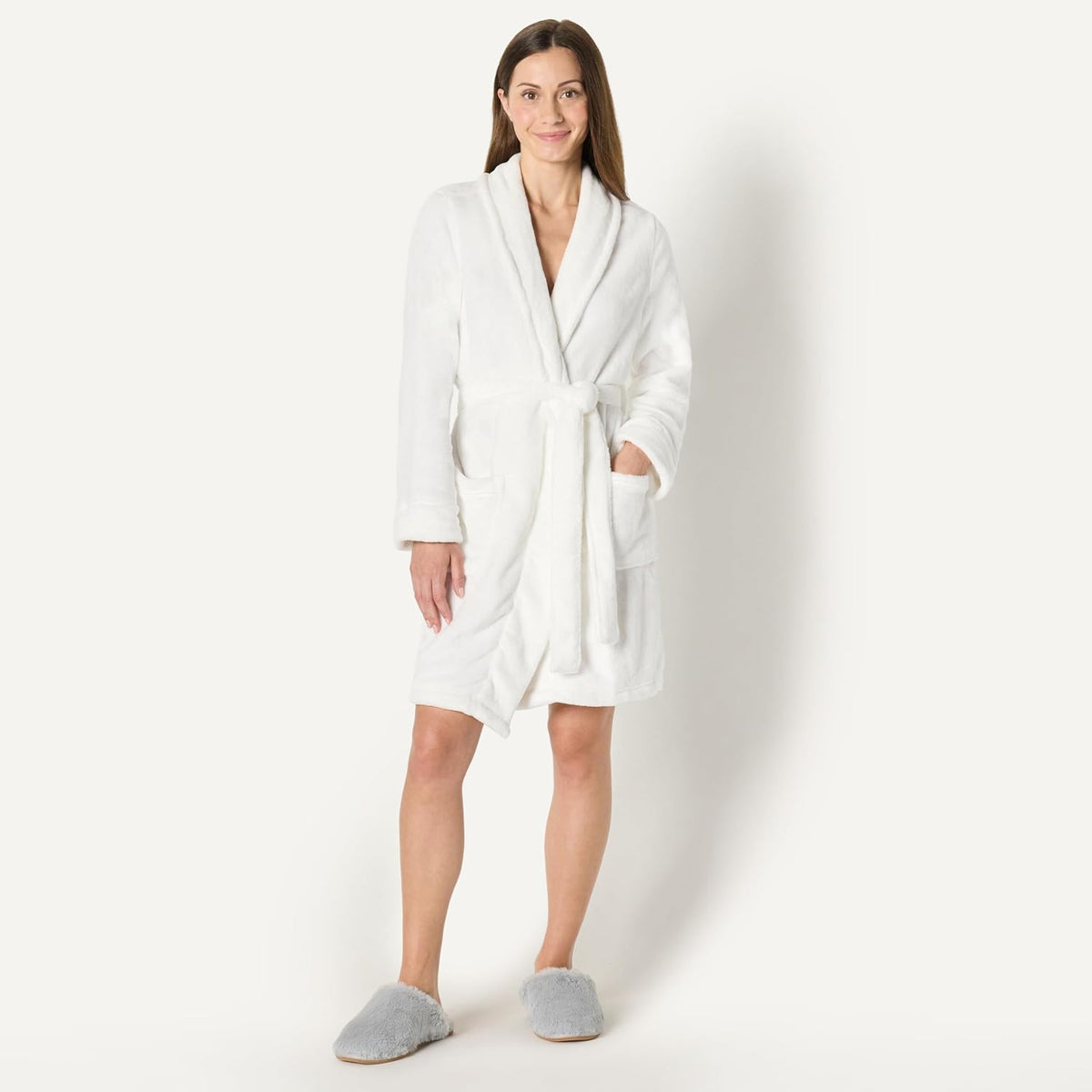 Amazon Essentials Women's Mid-Length Plush Bath Robe, Loungewear (Available in Plus Size)