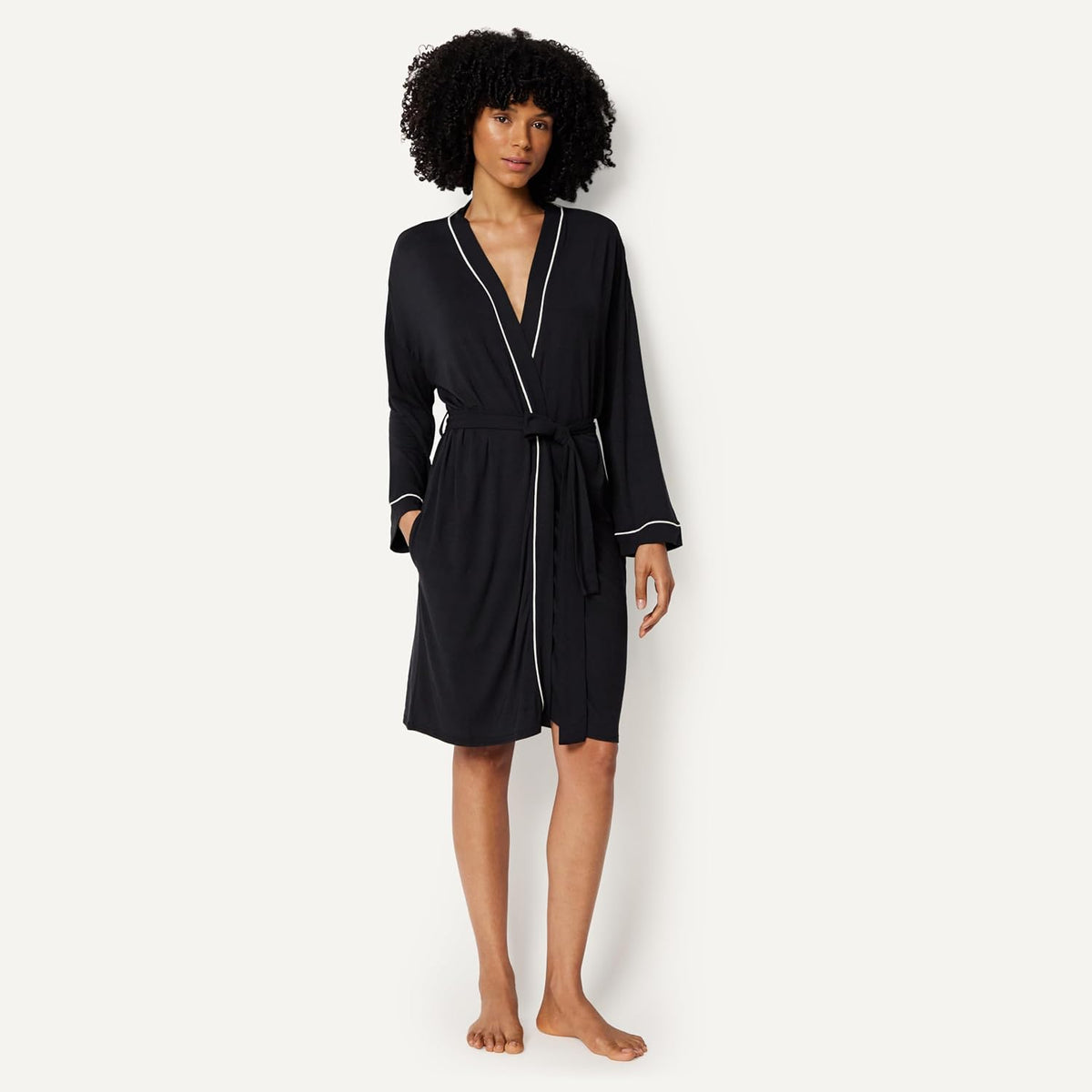 Amazon Essentials Women's Long Sleeve Robe, Modal-Blend Bathrobe