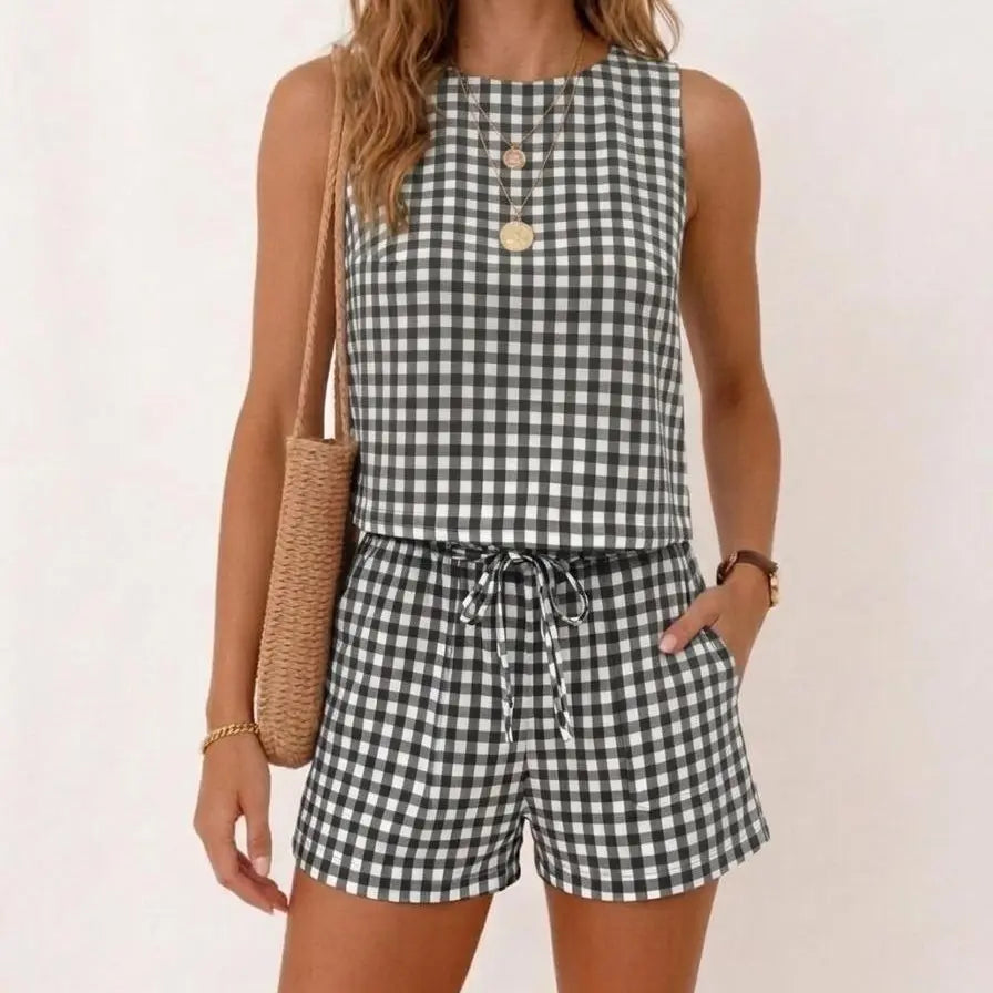 IDEALSANXUN Women's 2-Piece Casual Fashion Set - Sleeveless Round Neck (Crew Neck) Ribbed Gingham Knit Top & Above-the-Knee Shorts, Spring Summer Womenswear Clothing Set