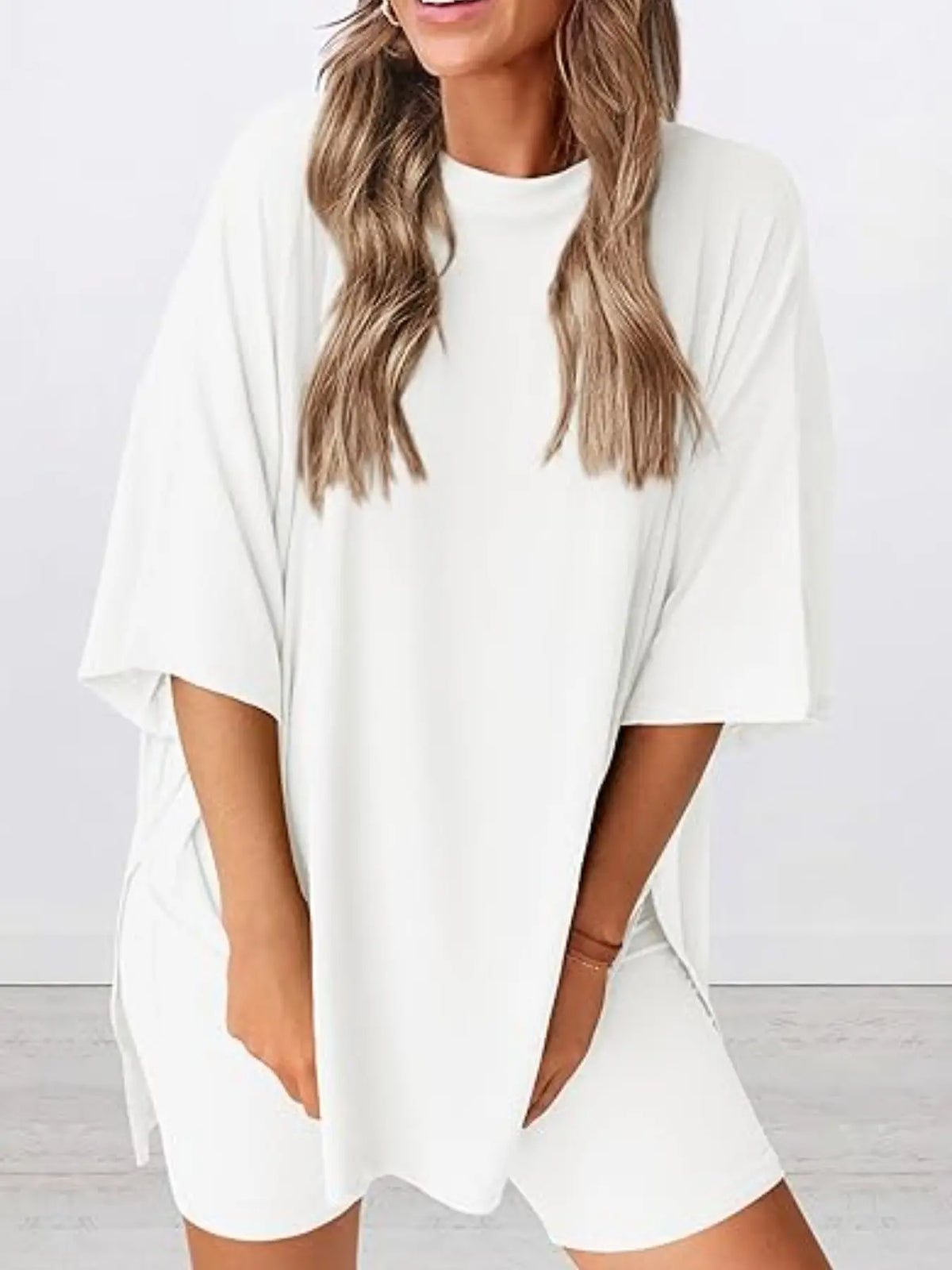 Women's Solid Color T-Shirt and Tight Shorts Set, Casual Summer Comfort Round Neck Sleepwear Loungewear, Pocket Design, Outdoor Wear, Lounge Clothes