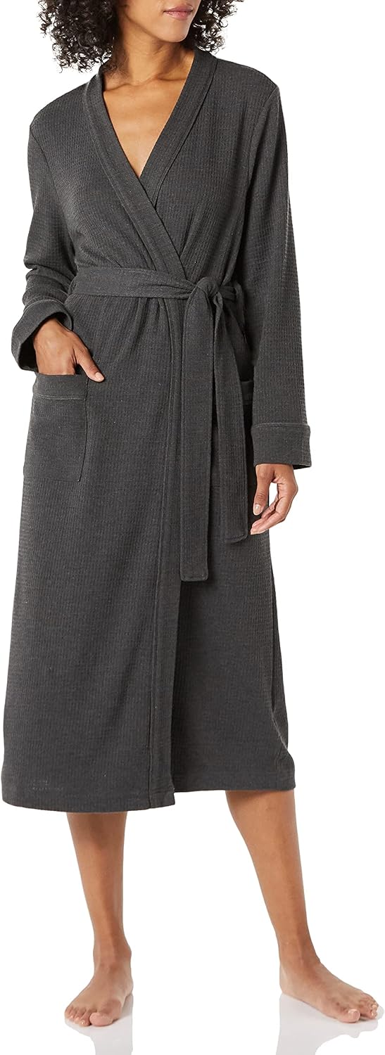 Amazon Essentials Women's Lightweight Waffle Bath Robe (Available in Plus Size)
