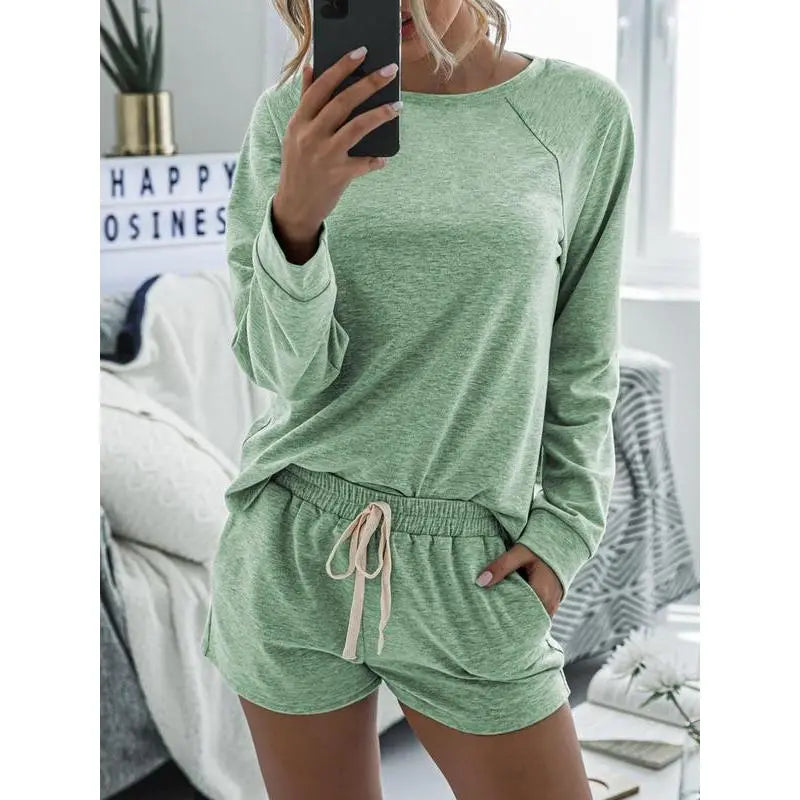 Women's Solid Raglan Sleeve Tee & Drawstring Waist Shorts Loungewear Two-piece Set Pajama Set, Casual Comfy Round Neck Top & Pocket Shorts PJ Set, Ladies Sleepwear for Spring & Fall