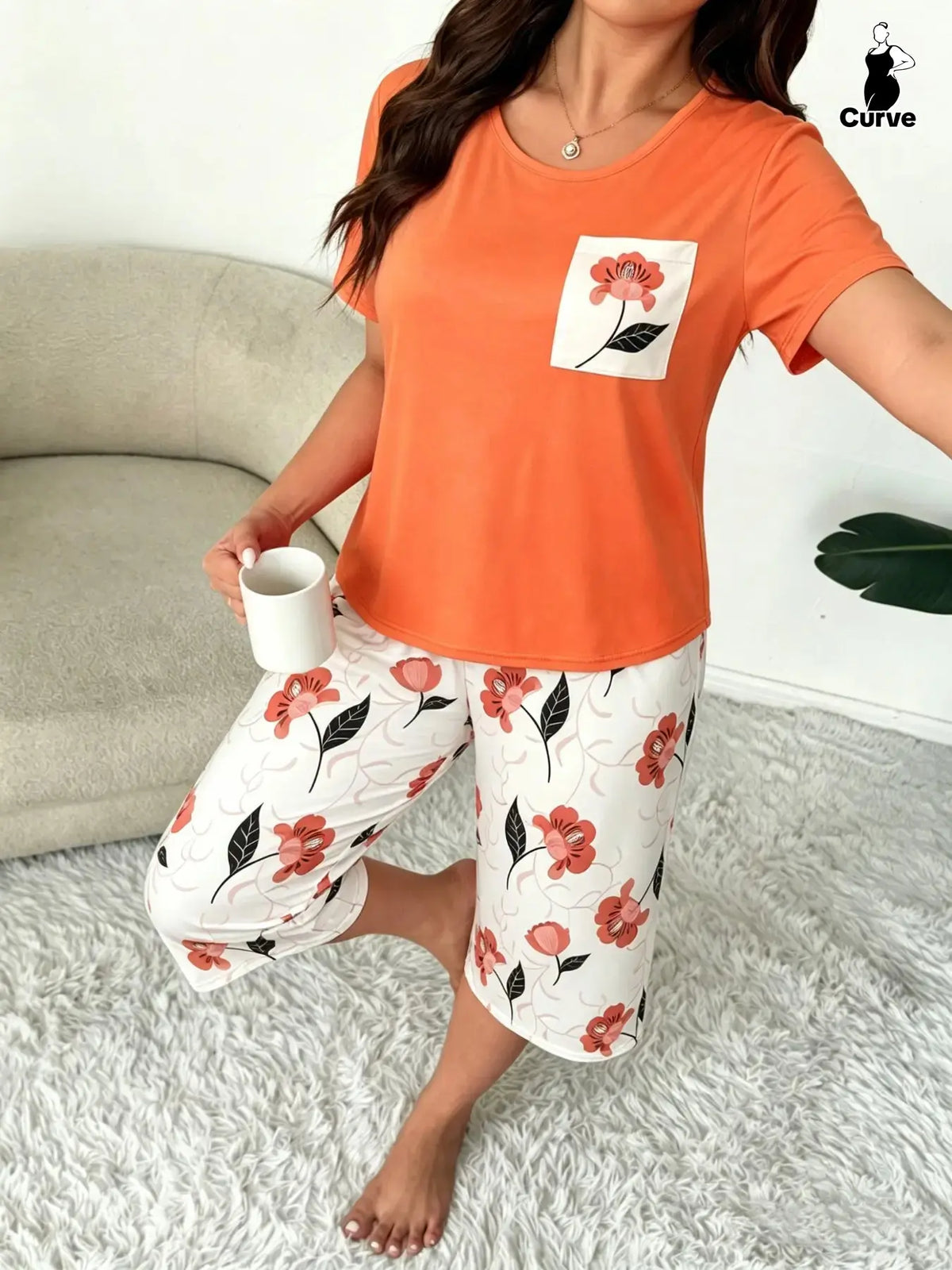 Plus Size Floral Print Tee & Capri Pants Pyjama Two-Piece Set, Casual Comfy Round Neck Short Sleeve T-Shirt & Trousers, PJ Set, Women's Sleepwear for Summer