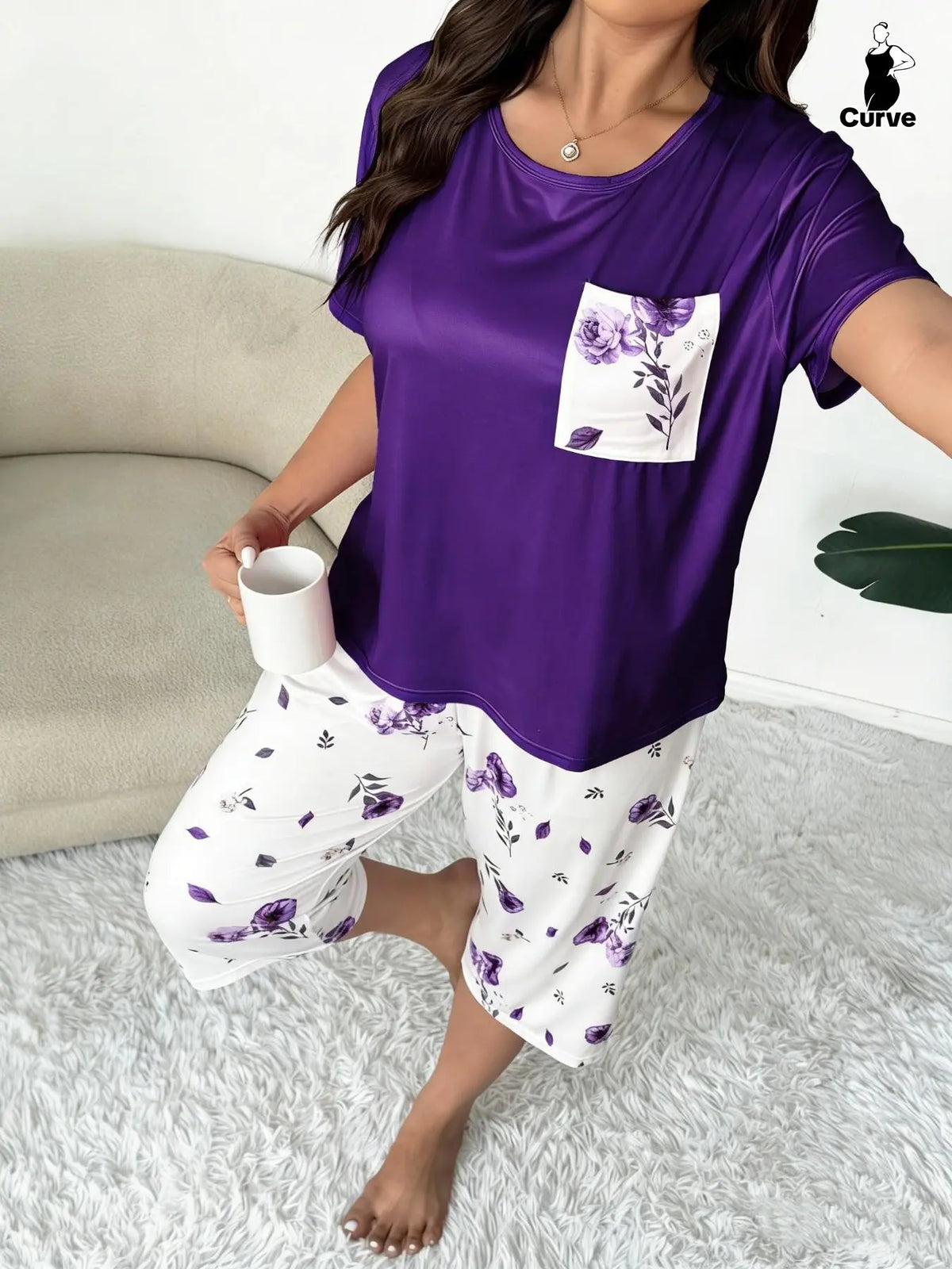Plus Size Floral Print Tee & Capri Pants Pyjama Two-Piece Set, Casual Comfy Round Neck Short Sleeve T-Shirt & Trousers, PJ Set, Women's Sleepwear for Summer