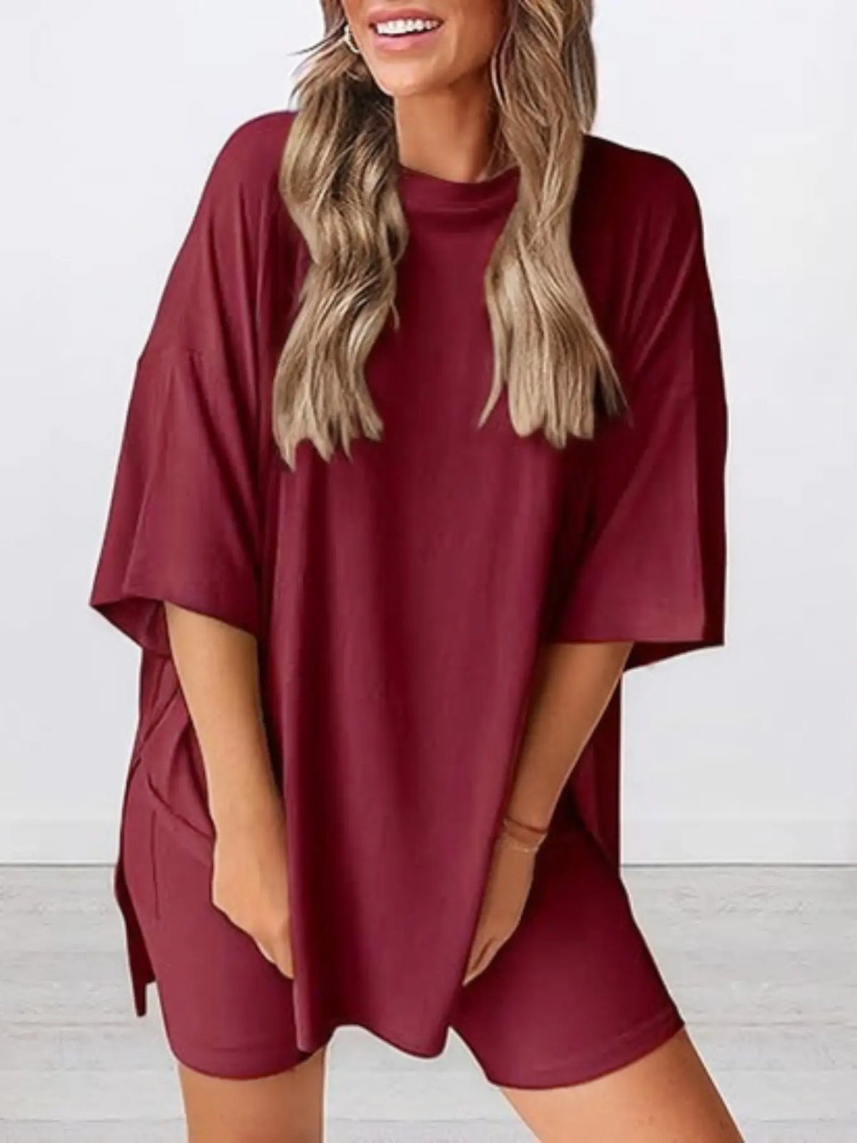 Women's Solid Color T-Shirt and Tight Shorts Set, Casual Summer Comfort Round Neck Sleepwear Loungewear, Pocket Design, Outdoor Wear, Lounge Clothes