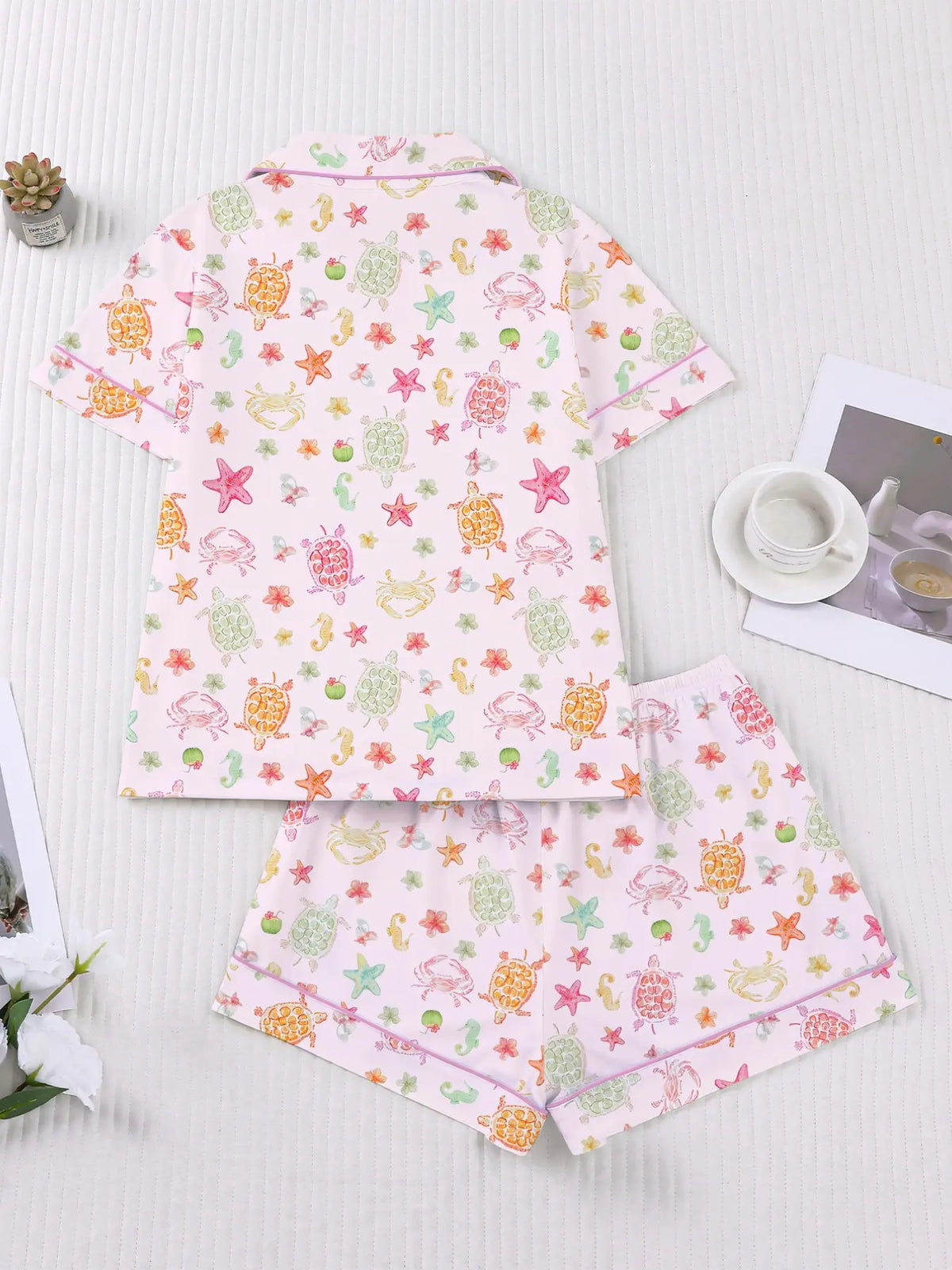 Women's 2-Piece Short Sleeve Sleepwear Set, Pajama Set, Homewear & Loungewear, Fun Oceanic Cartoon Print, Casual Nightwear, Comfortable Lapel Top & Wide Leg Shorts, Lounge Pjs Set