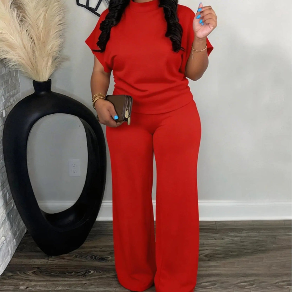 USBOUTIQUE CHIC Women's Stretchy Comfortable Two Piece Lounge Set Short Sleeve Top and Drawstring Pants Casual Everyday Relaxed Fit