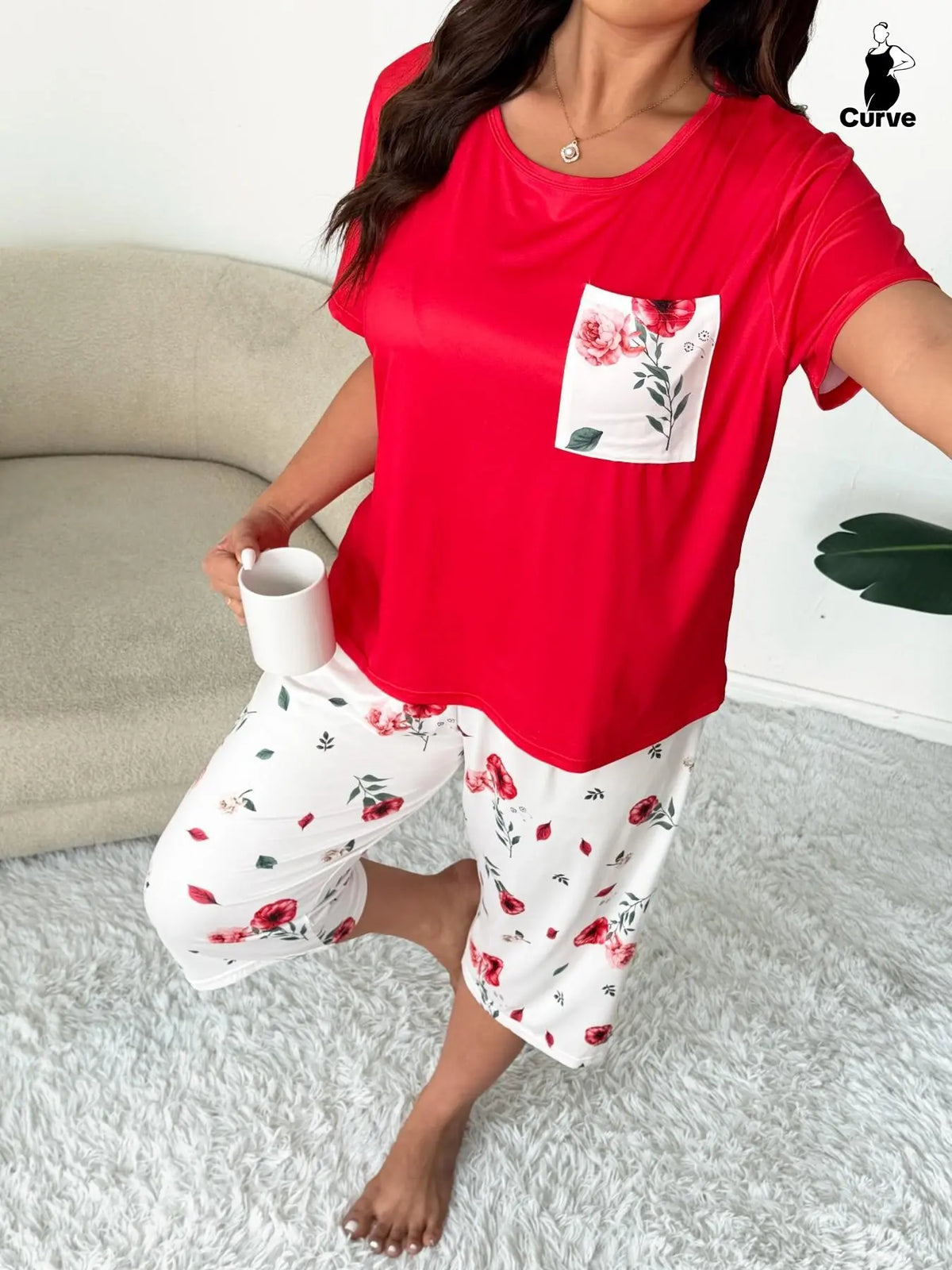 Plus Size Floral Print Tee & Capri Pants Pyjama Two-Piece Set, Casual Comfy Round Neck Short Sleeve T-Shirt & Trousers, PJ Set, Women's Sleepwear for Summer