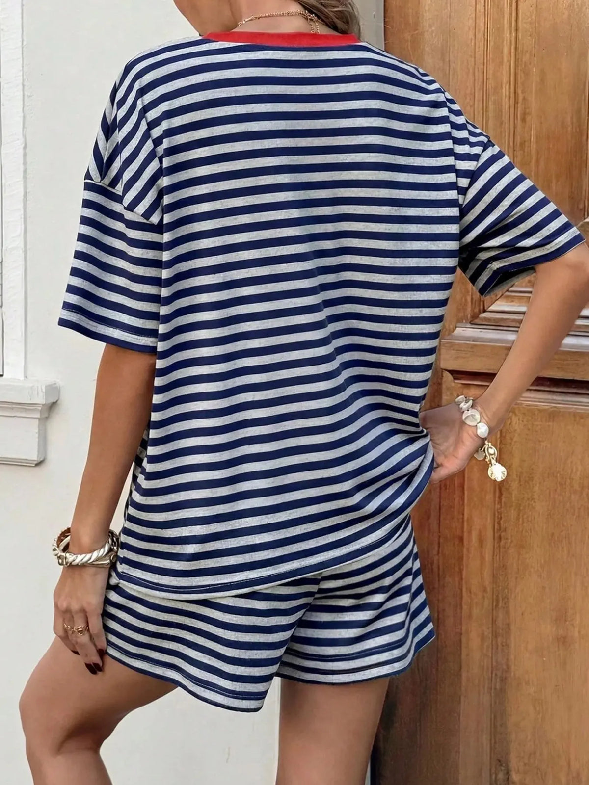 2-Piece Women's Striped Lightweight Loungewear Set, Contrast Crew Neck Short Sleeve Top and Drawstring Shorts, Effortless Casual Outfit PJ Set