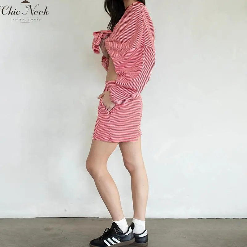 Women's Striped 2 Piece Lounge Set Oversized Long Sleeve T-Shirts Drawstring High Waisted Shorts Summer Pajama Sets