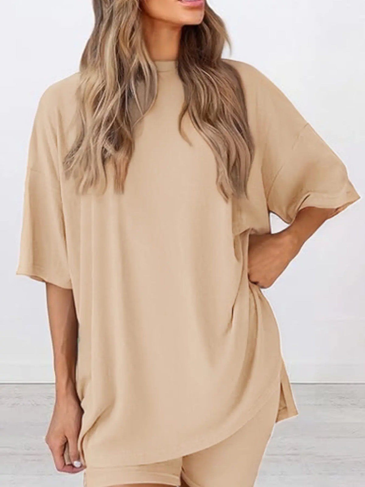 Women's Solid Color T-Shirt and Tight Shorts Set, Casual Summer Comfort Round Neck Sleepwear Loungewear, Pocket Design, Outdoor Wear, Lounge Clothes
